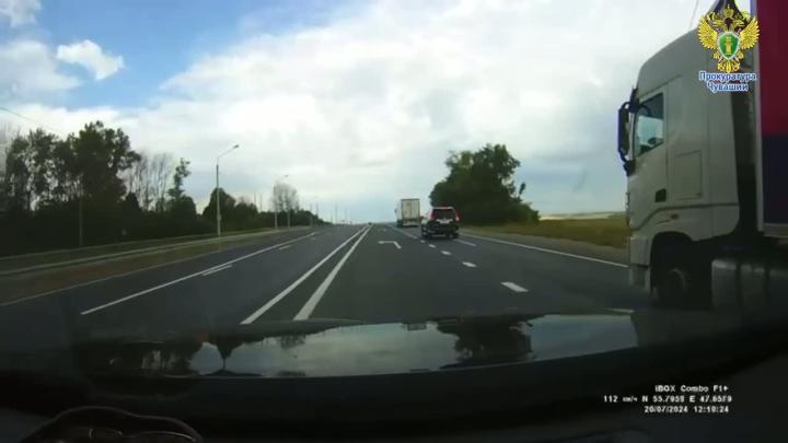 До 7 лет грозит за бесконтактное ДТП

Прокуратура Чувашии только что сообщила о том, что передала в суд дело 64-летнего водителя Volvo, который спровоцировал смертельное ДТП на трассе М7