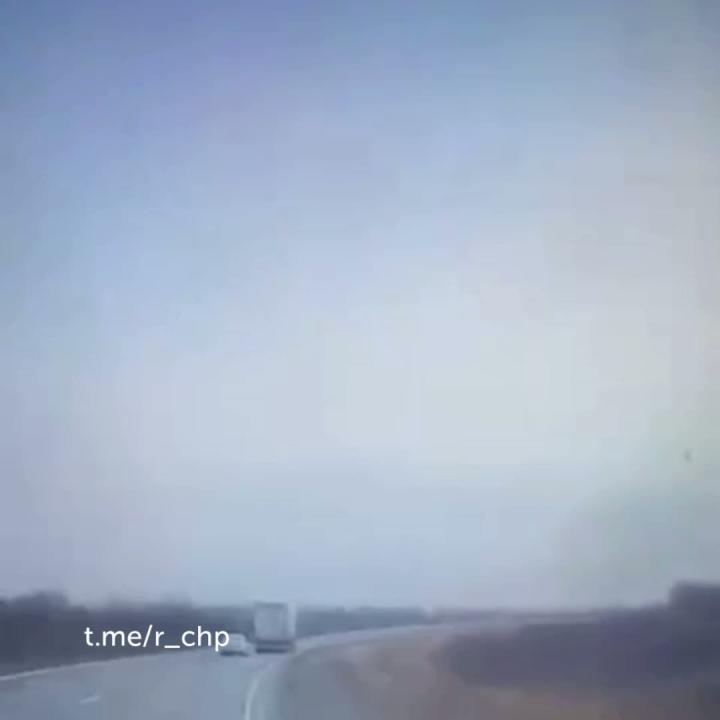 Ни ребенка, ни водителя

Девушка за рулем Volkswagen Jetta и ее маленькая пассажирка погибли 21 ноября в лобовом столкновении с фурой у села Мамалаевка в Оренбургской области