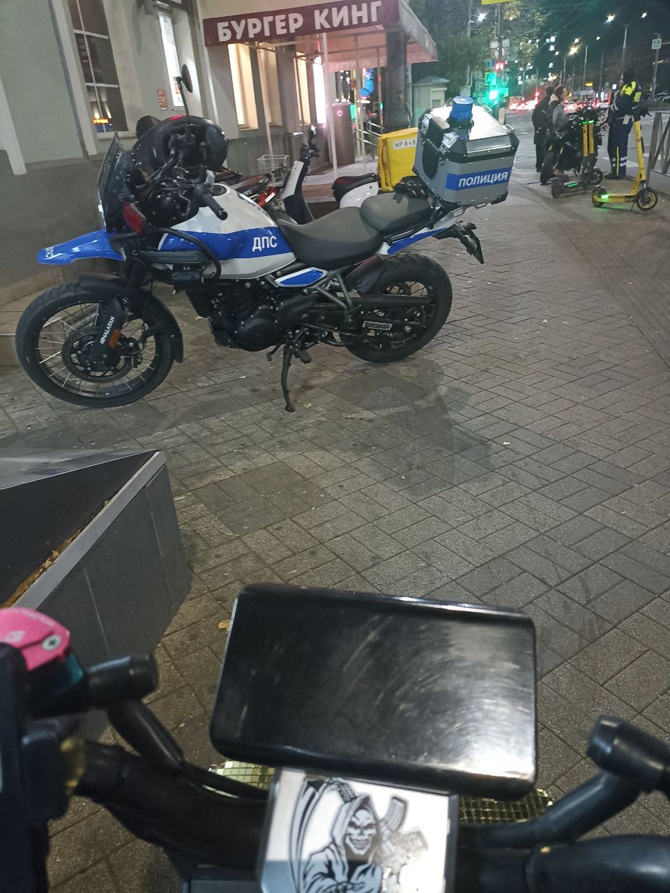 В Краснодаре замечено долгожданное пополнение у местного мотобата - мотоциклы Роял Энфилд на 450 кубов