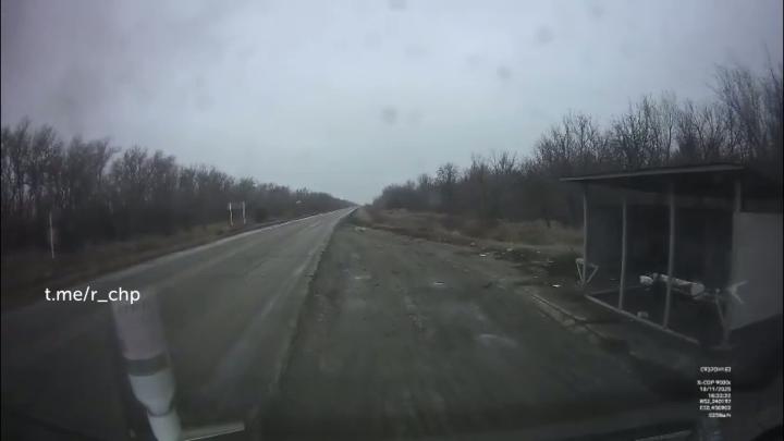 Не зря там знак с оленем-то поставили

Дон Газельеро на минувшей неделе открыл для себя бесплатный источник газа в Большеглушицком районе Самарской области