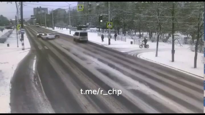 Год назад в Дзержинске Нижегородской области произошел замес, который у нас бурно обсуждался (посты раз и два)