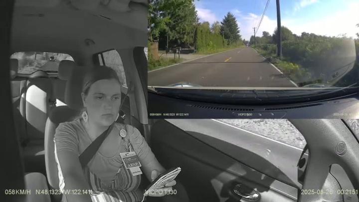 Настоящий мастер вождения делает всегда два дела сразу