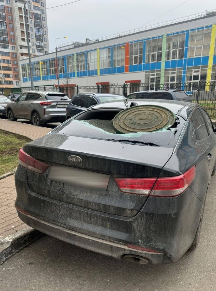 Парни, не бросайте девчонок, им же потом тяжело!