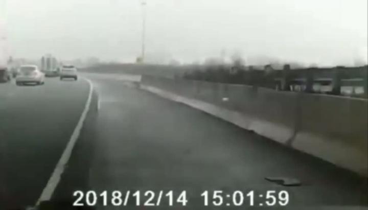 Для перестроения что-то резковат больно