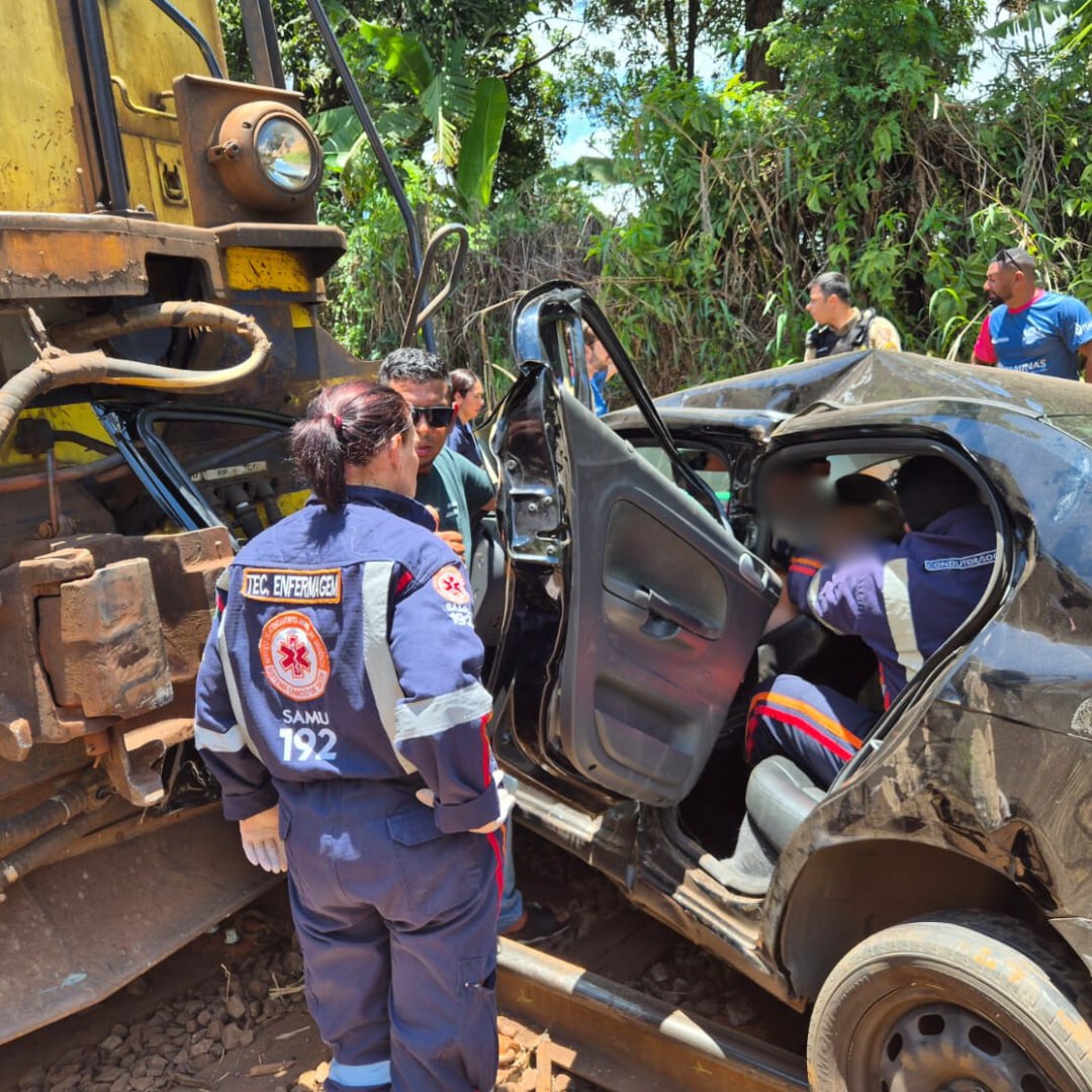 Так-то не трамвай, конечно, но не объехал