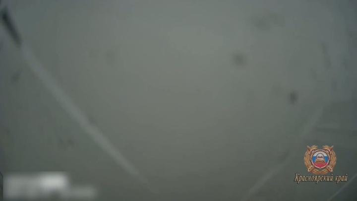 Водитель Газели пошел на обгон и лоб в лоб столкнулся с Тигуаном