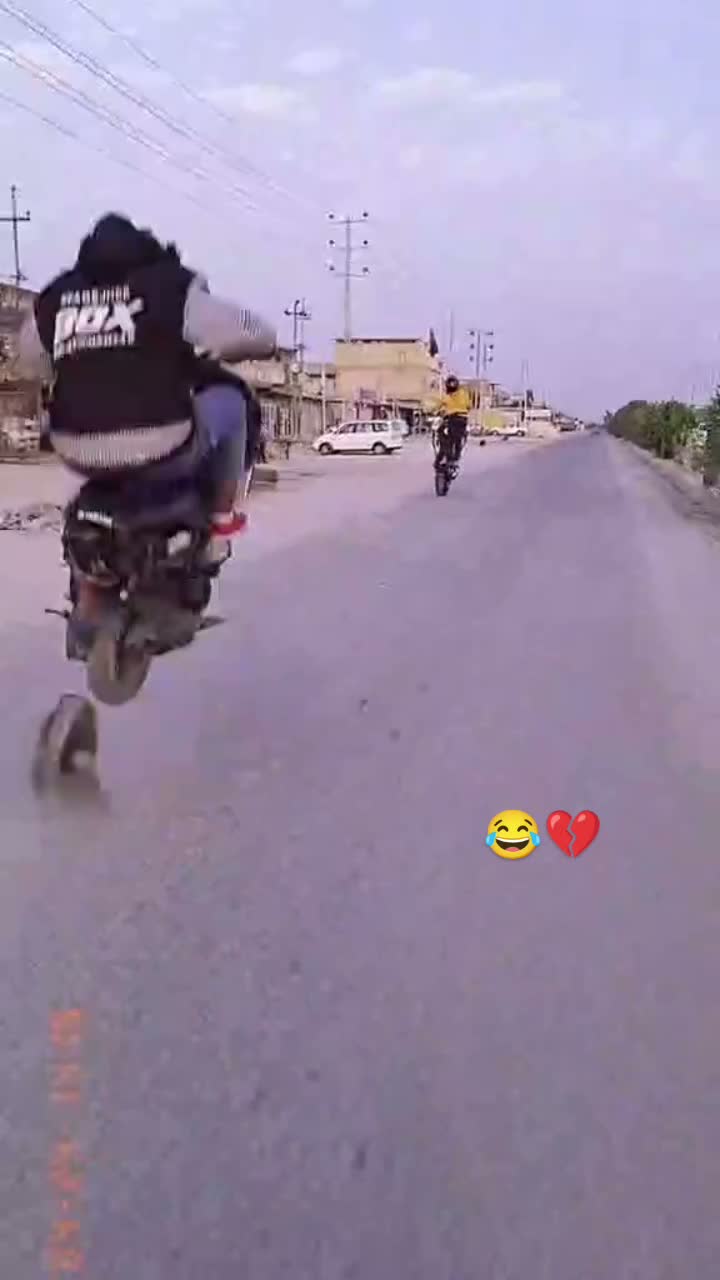 У переднего колеса было своё мнение по этому поводу