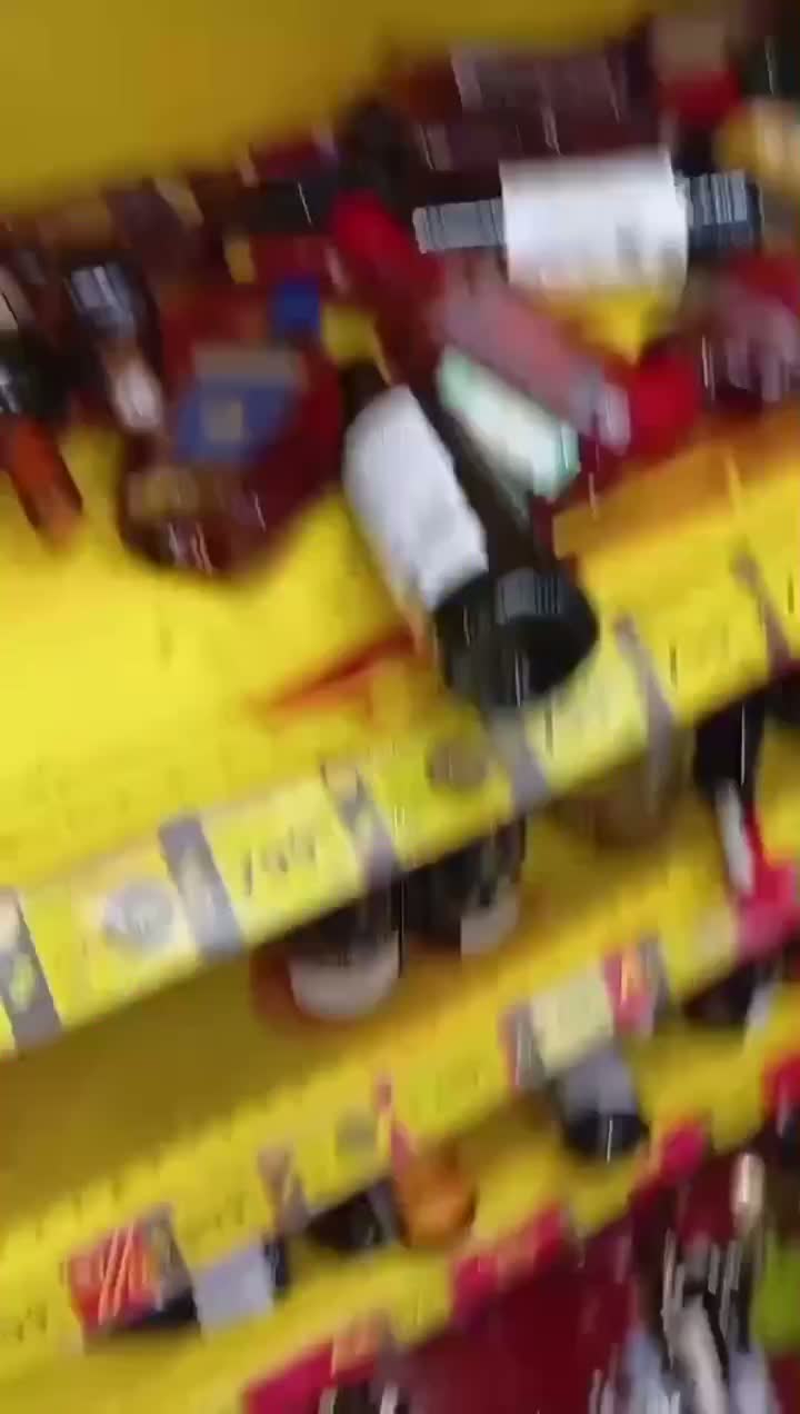 А это некультурный посетитель в подмосковном Егорьевске