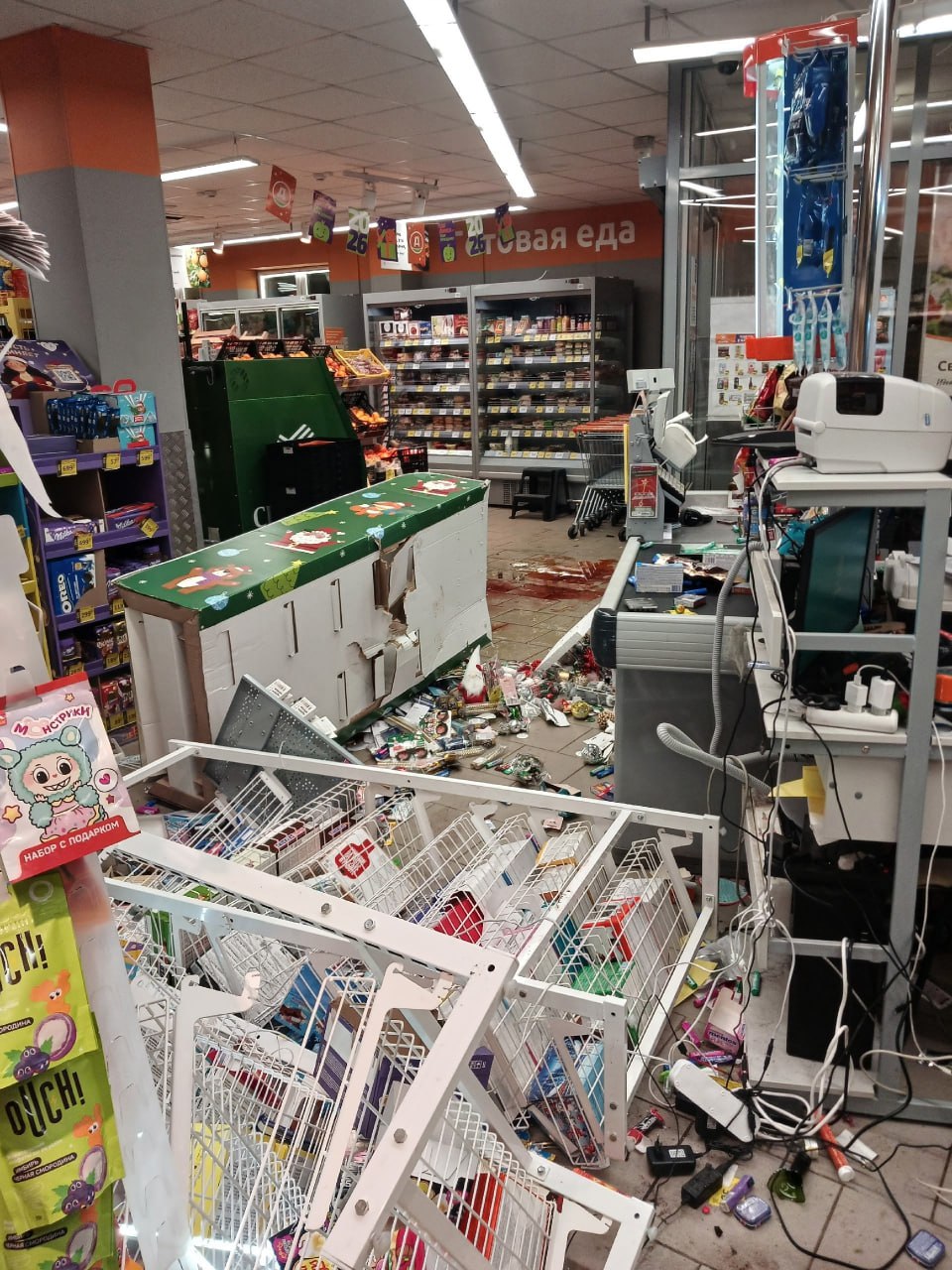 А это некультурный посетитель в подмосковном Егорьевске