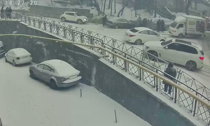 В Ялте автомобилисты устроили два ДТП с разницей в несколько минут