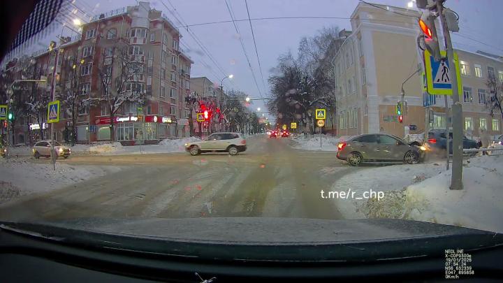 Мы все тут маневр завершаем…