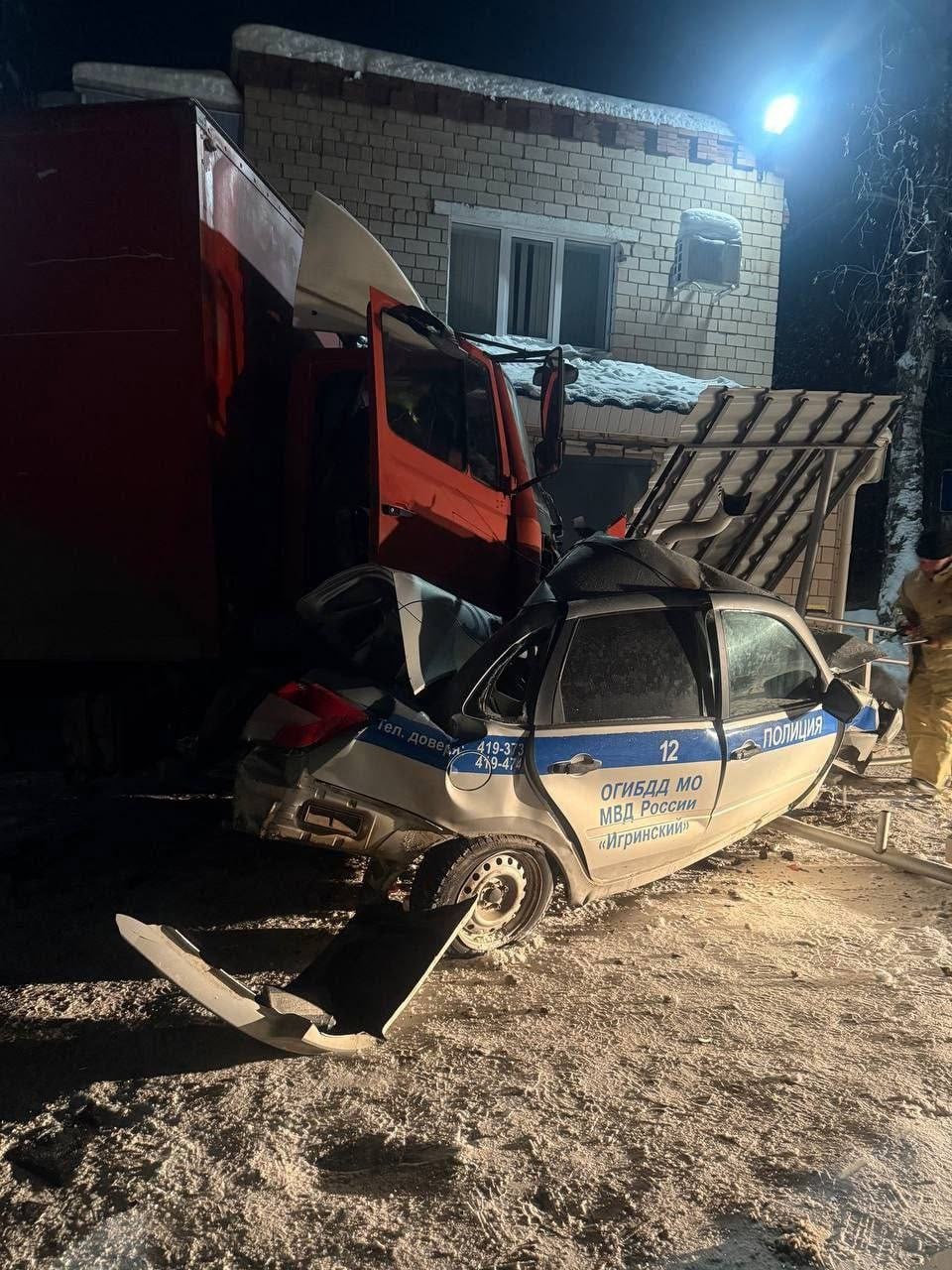 Только скорой не хватает, но ее уже вызвали