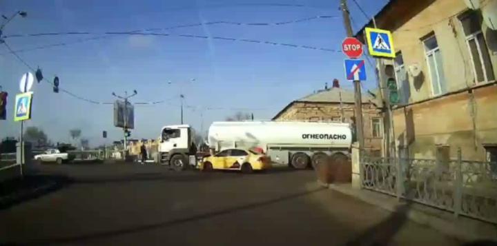 Надеюсь, он сохранился перед выездом на красный