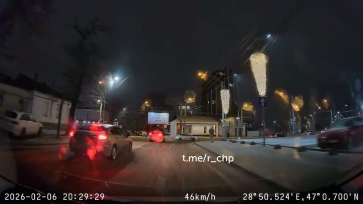 Вчера Кишинев накрыла снежная стихия (так в новостях пишут)