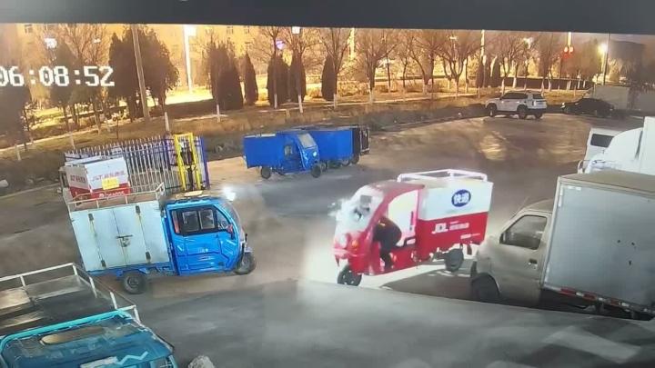 Надо пристёгиваться