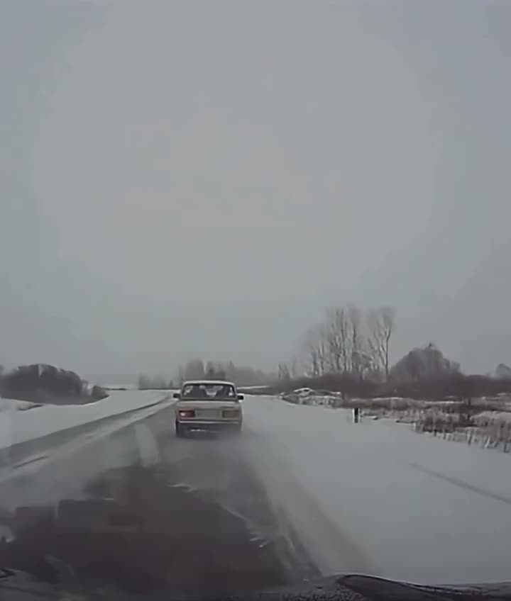 Водитель Жигулей и пассажир погибли